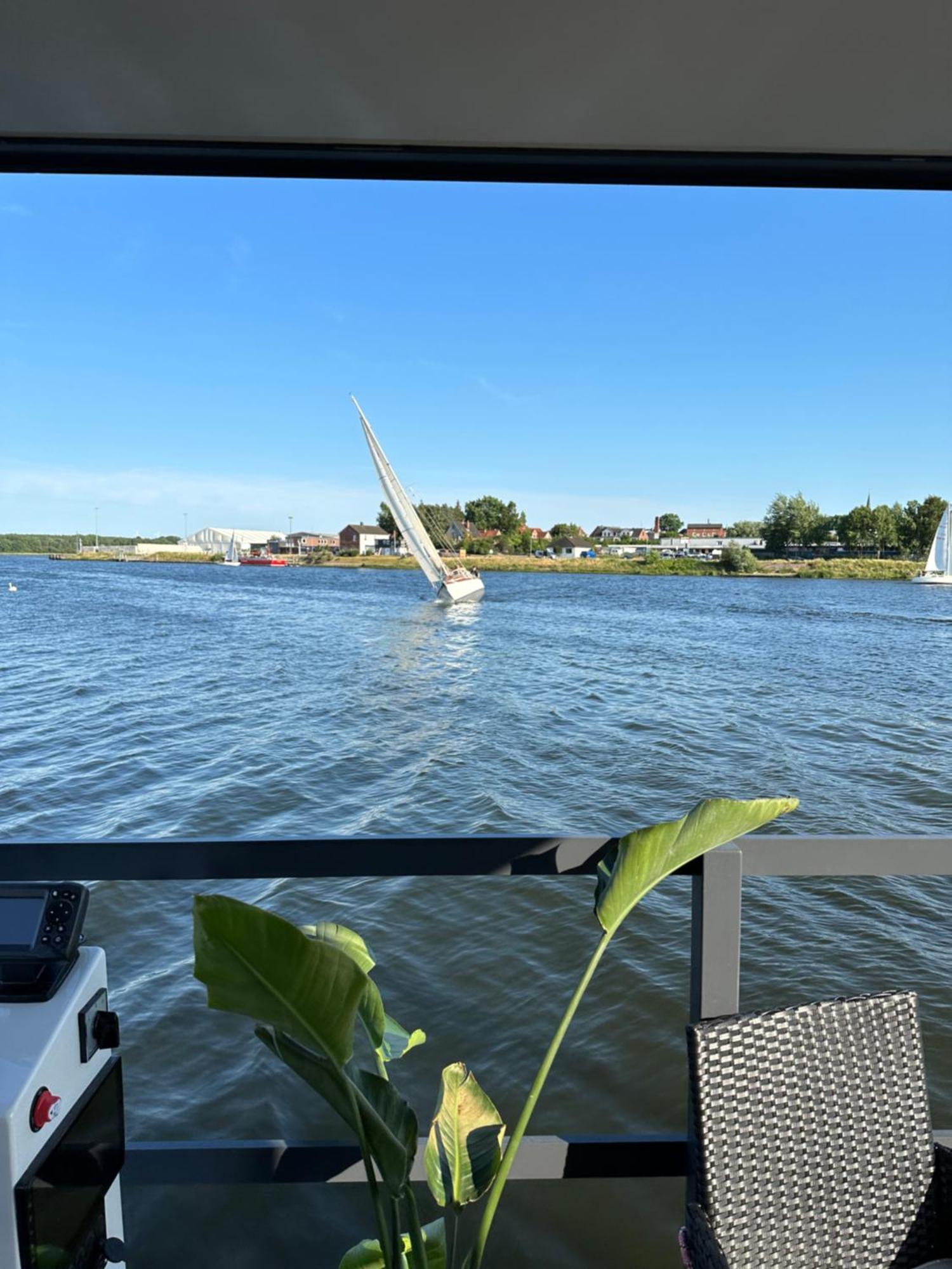 Premium Hausboot Trave Traum Leilighet Lübeck Eksteriør bilde