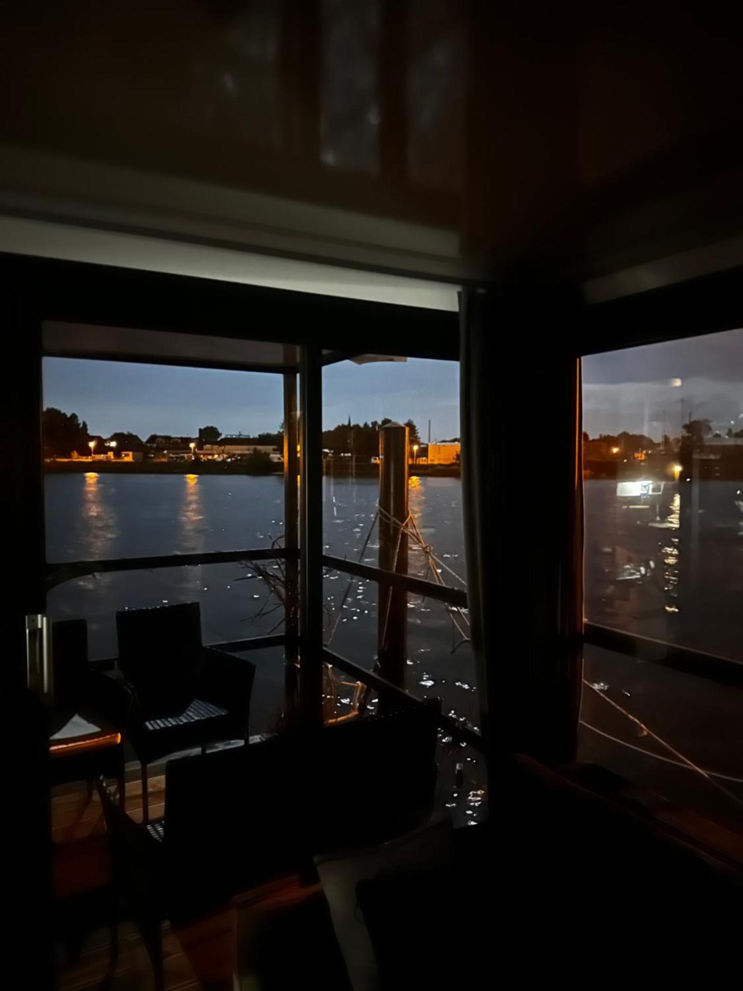Premium Hausboot Trave Traum Leilighet Lübeck Eksteriør bilde